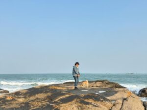 Chen Bolin Instagram - 📍海邊吹風郊遊日 🌤️🌊🪨🐚🩵✨ #不如海邊吹吹風