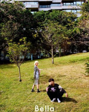 Chen Bolin Instagram - Shall we dance by then 💃🕺✨

那天的我們，
初次見面、
並與台北這座城市、跳了一支舞。
with @aoiyamada0624 

@bellataiwan 🎈
@chanelofficial ✨