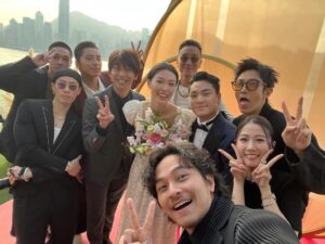 Chen Bolin Instagram - 恭喜兄弟！ 祝你們永遠幸福快樂🎉✨✨✨
@mroscarwang & @t1any1 
💕
#幸福魔幻的一天
