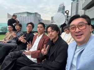 Chen Bolin Instagram - 恭喜兄弟！ 祝你們永遠幸福快樂🎉✨✨✨
@mroscarwang & @t1any1 
💕
#幸福魔幻的一天