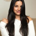Chetna Pande Instagram – @lovebeautyandplanet_in Curry Leaves & Vegan Biotin Hair Growth Scalp Serum has been my favorite.

This serum has natural ingredients like curry leaf extracts, 100% vegan biotin and anagain. 

Trust me, this serum is the real deal. You need to try it to get healthy hair like mine! 💚

#lovebeautyandplanethair #ad #lovebeautyandplanet #haircare