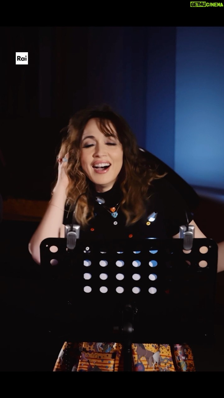 Chiara Francini Instagram - 💥Forte e Chiara💥 Uno show in cui ci saranno, verità, musica, amicizia, mamme e un gatto: Rollone il Vichingo, detto Rolando, detto Lando, detto RosaLando.🐱
Da mercoledì 10 aprile alle 21.30 su #Rai1 e #RaiPlay #ForteeChiara