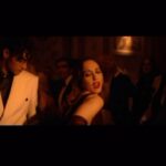 Chiara Francini Instagram - Umorismo italiano 🤭❤️ fuori il video (come dicono i giovani) Fuori TUTTO. Grazie al principe @michelebravi ❤️ feat: @therealgue Ah ah ah❤️ Dress: @faustopuglisi per @roberto_cavalli Styling: @andrea.mennella Jewel: @crivelliofficial Make up @valentini.nina Hair: @minetteroma Comunicazione: @mncomm.it