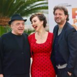 Chiara Francini Instagram - 🗼PARE PARECCHIO PARIGI🎉 Conferenzona stampa! CI SIAMO! GIOVEDÌ 18 GENNAIO SI PARTE! Leonardo Pieraccioni, Nino Frassica, Giulia Bevilacqua, io ed altri STRAORDINARI compagni, giovedì … si parte dal cinema e si va A PARIGI🗼🎉 Venite con NOI in questo viaggio di bene sogni e fantasia? Dress: @moschino Bag: @moschino Shoes: @casadeiofficial Jewels: @crivelliofficial Make-up: @valentini.nina Hair: Piero Giordi per @minetteroma Styling: @andrea.mennella Thanks to: @ggiorgiacatanese #pareparecchioparigi @01distribution