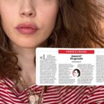 Chiara Francini Instagram - Forte e Chiara su @la_stampa Amore? No, grazie “La vittima…. Quando uno fa la vittima crede di essere remissivo e, invece, è violento. Sì, sei tu che sei violento. Perché, secondo te, la violenza si fa solo col fucile? E la violenza docile? E la violenza non aggressiva? La violenza di chi non ce la fa a star solo e fa quegli occhi lì che conosco a memoria? Quelli che fanno finta di dire: “tu puoi far tutto”. No, non è vero, che io posso fare tutto, non posso andarmene via perché mi ricatti col tuo dolore assurdo… Scusa… mi ricatti col tuo grande amore... ma a me non mi fa niente bene l’essere amato tanto…o, almeno, l’essere amato così. Appena uno ti ama così, scappa! Non è mica gratis…E pensare che c’è chi si lamenta perché non è amato… e essere amato allora? È una cambiale: prima o poi la paghi.” Queste sono parole di Giorgio Gaber, straordinarie. L’immagine della violenza, solitamente, è legata all’idea di qualcosa che è appuntito, freddo, rosso, a qualcosa che ti lascia sfilacciato, dolorante, orbo, qualcosa che ha a che fare con la bestialità, la tragedia, con la velocità del male che anche quando è persistente è fatto da tanti piccoli momenti che sono aghi di dolore. Invece, la violenza, la più invincibile, è quella fatta di rosa, come il colore della pelle di chi dice di amarti e ti mette una mano sulla bocca per farti una carezza, ma in realtà ti sussurra: ”non dirmi nient’altro, solo ti amo, perché è l’unica cosa che hai la libertà di restituirmi e se non lo farai, io cadrò e sarai stato tu. La colpa sarà solo tua”. Una mano che non ti toglie il respiro ma la possibilità di dire la tua verità, perché di fronte a un amore così grande puoi solo inginocchiarti, indegno, tu che non te lo mangi tutto, tu che preferiresti morire di fame. E, così, lo butti giù tutto, questo amore così magro, come una medicina che non guarisce, ma ti ammala. La tenerezza, gli occhi belli, indifesi, ingordi, assetati sono le armi più brutali abbia conosciuto nella mia vita. La violenza è anche fatta d’amore e questo la rende spietata e invincibile. La violenza non è solo dei cattivi, la violenza sta anche nell’indifferenza dei buoni […]” La Rubrica integrale su La stampa