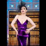 Chiara Francini Instagram - 🌈🇮🇹💖 ... Provate a portarla voi una scollatura così, audace come la vita. Roastatemi tutta….Mie piccole tricoteuses🧶 Guardateci. E coltivate le vostre curve quanto il vostro cervello. Potranno essere pericolosi ma non potranno essere evitati. Il tema è🌈💅: La morte ti fa drag ❤️ L’ottava puntata di #dragraceitalia 3 è su @paramountplusit Watch #DragRaceItalia Season 3 now! ♥️🇮🇹 Streaming on: 🌎 @wowpresentsplus worldwide ❤️ Priscilla, io, Paola, Paola e Anna Dello Russo vi aspettiamo, al varco. AMORI❤️ Prodotto da @ballandi_ @dimitricocciuti ❤️ Dress: @gennyofficial Shoes: @lesilla Fascinator: @francescacuccohandmade Black dress: @numeroventuno Shoes: @rogervivier Fascinator: @francescacuccohandmade Make up: @valentini.nina Hair: Piero Giordi per @minetteroma Styling: @andrea.mennella Thanks: @comosuenaelcorazon @angycom72 Le nostre QUEENS @sypario @vezirja @sissylea.queen @lasheevadq @amy_krania_dq @silvanadellamagliana @morgana.cosmica @laprada_weareallprada @the.leila.yarn @aurora_lightning @adrianapicassoofficial @lina.galore @bianchinimelionce
