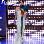 Chiara Francini Instagram - 🌈🇮🇹💖 ... il venerdì è giunto!!! Il tema della puntata è: Night of a thousand Paola & Chiara, ovvero: “Apri un varco”🌈💅 Runway : Viva el amor!♥️ E io piena di Uccelli, piume e passi a due, ma anche a tre. Mommo che ricordi... Ricordi? ❤️ La terza puntata di #dragraceitalia 3 è su @paramountplusit Watch #DragRaceItalia Season 3 now! ♥️🇮🇹 Streaming on: 🌎 @wowpresentsplus worldwide ❤️Priscilla, io, Paola, Paolo e Chiara vi aspettiamo, al varco. AMORI❤️ Prodotto da @ballandi_ @dimitricocciuti ❤️ Dress: @stellajean_sj_ Shoes: @lesilla Gloves: @dueccigloves Mini dress: @pinkoofficial Couture Boots: @lesilla Fascinator: @verdemaggio Make up: @valentini.nina Hair: Piero Giordi per @minetteroma Styling: @andrea.mennella Thanks: @comosuenaelcorazon @angycom72 Le nostre QUEENS @sypario @vezirja @sissylea.queen @lasheevadq @amy_krania_dq @silvanadellamagliana @morgana.cosmica @laprada_weareallprada @the.leila.yarn @aurora_lightning @adrianapicassoofficial @lina.galore @bianchinimelionce