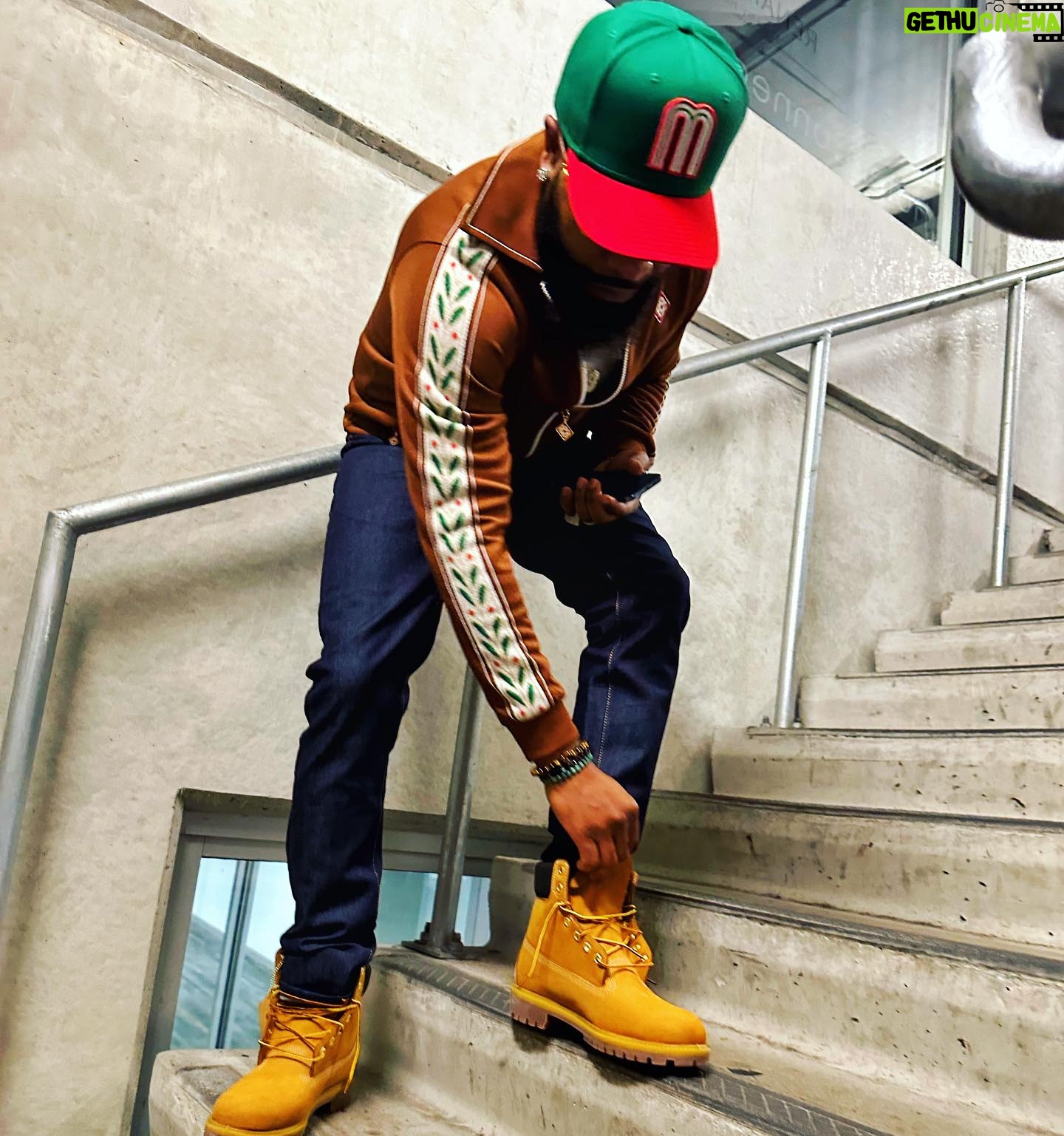 Chico Bean Instagram - “I ain’t ever been a hater, big salute to all my brothers, in NY getting Bread, it’s only right I brought the Butters”….