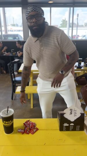 Chico Bean Instagram - @chicobean stopped by @trillburgers today for the first time! He had the vegan and loved it. He’s heading to San Antonio for shows this weekend so follow him and tap in for some great entertainment!