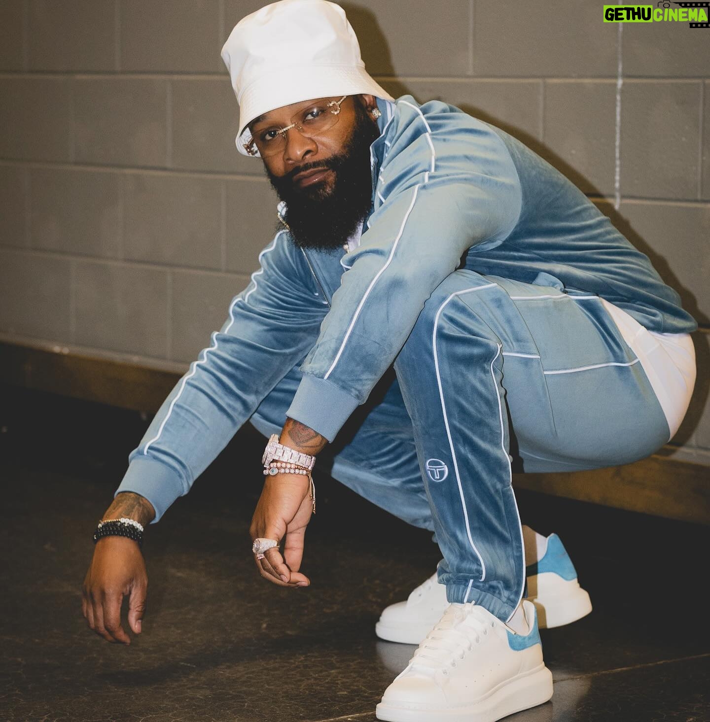Chico Bean Instagram - “I manage so much pain but ppl think this shit sweet, not knowing if they walked in my shoes, they’d prolly cut off their feet”….
