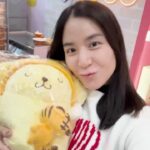 Chidjun Hung Instagram - 7-11 Hello Kitty 😍 มามี๊ ชอบมากก การ์ตูนขวัญใจมามี๊สุด ๆ แล้วสวรรค์ ชานมไขมุกเลิฟเว่อร์แบบมามี๊ ก็ต้องมากิน ร้านที่ไข่มุกเค้าต้มสดๆ แบบนี้ 🧋 ใครมีร้านอะไรให้มามี๊ไปลองที่ไต้หวัน คอทเมนต์มาได้เยย ✨ #ploychidjun #mommechidjun #Sanrio #Shimenting #Taipei #TikTokคนบันเทิง #บันเทิงTikTok #Taiwan #Xingfutang