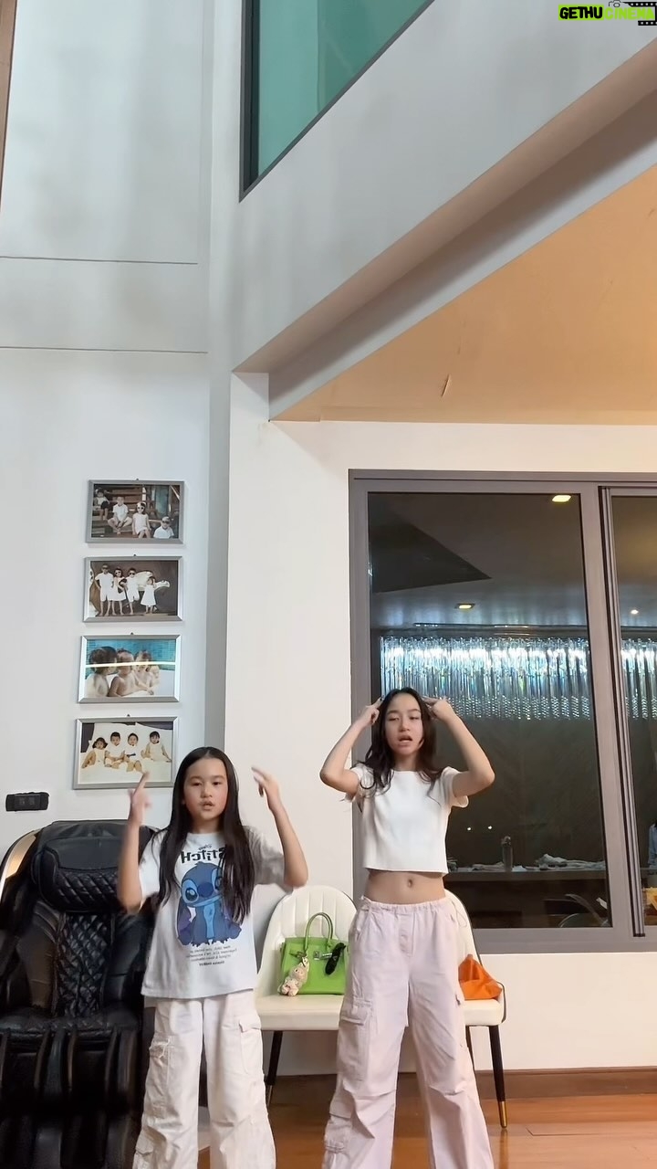 Chidjun Hung Instagram - Girl friend 🤪 @chilihung @chilynhung