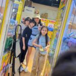 Chidjun Hung Instagram – Fam bam 😚🌈🫰 @chi4hung @thachino @chilihung @chitha.hung @chilynhung
