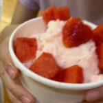 Chidjun Hung Instagram – บิงซู🍧 ฝีมือ 4 ชิ 😋🥰 พรุ่งนี้จะยกเครื่องไปทำ ที่กาดบะป๊าว ใครอยู่เชียงใหม่ แวะมาชิม มาเจอกันได้นะค่า รับประกันความอร่อย เด็กๆ เทสสูตรกันมานานมาก พร้อมเสิร์ฟแล้ว 9 โมง เป็นต้นไปน้าา อยากให้ได้ชิม ☺️🫰