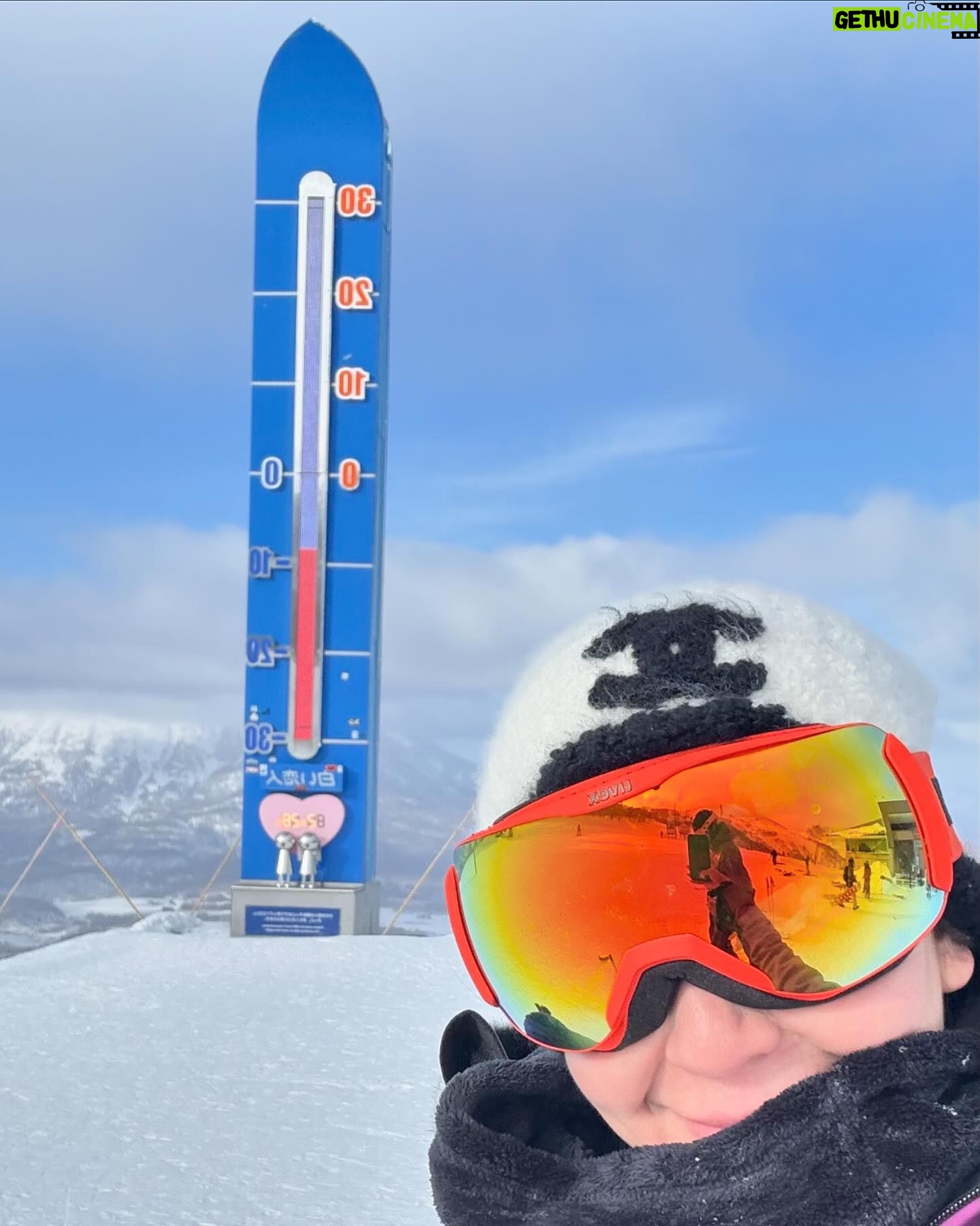 Chidjun Hung Instagram - Challenge your fears ⛷️push your limits 💜 stay focus 💯 no matter what experiences 💪🏻you gonna be a OK 👌 #mamiiof4babies