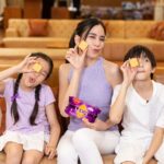 Chidjun Hung Instagram - เติมเต็มโมเมนท์ กับลูก ๆ 👧🏻👦🏻 ด้วย Lexus ขนมที่แม่เลือก 💕 . รับฟรี! LEXUS Cracker ขนาด 28g. จำนวน 5 ห่อ (คละรสชาติ) เพียงส่งชื่อ&ที่อยู่มาใน Inbox Facebook คลิก >> https://www.facebook.com/LexusCrackerThailand จำกัด 1,000ชิ้น สงวนสิทธิ์ 1ท่าน/โครงการ เงื่อนไขเป็นไปตามที่บริษัทกำหนด . 7-11 https://7eleventh.page.link/7tzq Lotus’s Promotion Buy 2 Get 1 เล็คซัสแครกเกอร์ทุกรสชาติ 190 กรัม ปกติ 69 บาท ตั้งแต่ 23 พฤษภาคม - 19 มิถุนายน 2567 https://www.lotuss.com/th/search/lexus?sort=relevance:DESC Big C https://www.bigc.co.th/product/lexus-chocolate-cream-filled-sandwich-biscuits-190-g.2686310 #ploychidjun #พลอยชิดจันทร์ #Chithahung #Chilynhung #LEXUSCracker #แครกเกอร์ที่แม่เลือก #ขนมที่แม่วางใจ #เล็คซัสแครกเกอร์ #JackAndJillTH