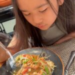 Chidjun Hung Instagram - สุขสันต์วันสงกรานต์ 🇹🇭🌸 @blingblingsister.official