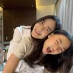 Chidjun Hung Instagram – Grw us แม่ตามลูก   ยืมของลูก 😝 555 @chilihung