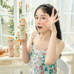 Chien Hung Instagram – 元氣美！！！
這個取名必須先買來自拍吧 (⁎⁍̴̛ᴗ⁍̴̛⁎)
哈哈哈哈哈

身為看起來像全糖人的無糖茶人
波蜜新的元氣美茶必須鼓掌欸（取名先一百🤓
有兩種口味
🔻亮妍紅烏龍
茶香十足帶一點果香且口感圓潤
喝的時候很順口還有添加水之透亮Q10
我最喜歡這口味 😆
🔻明澈青茶
清新的茶香帶一點點茉莉香
這款不愛無糖茶的我室友也可以接受
添加葉黃素

兩款完全沒有茶澀感（重要！）很順口
且皆零熱量零香料
上班、下午茶等等隨時喝都不會有負擔 🥰

🉐4/30前7-11、OK及萊爾富超商嚐鮮價單瓶$25；任兩瓶$45 
📍超商和全聯新上市 🏃🏻‍♀️
快去讓下午的元氣滿滿一下 ☀️

#波蜜元氣美茶 #好茶好元氣 #超商新品