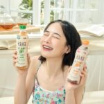 Chien Hung Instagram – 元氣美！！！
這個取名必須先買來自拍吧 (⁎⁍̴̛ᴗ⁍̴̛⁎)
哈哈哈哈哈

身為看起來像全糖人的無糖茶人
波蜜新的元氣美茶必須鼓掌欸（取名先一百🤓
有兩種口味
🔻亮妍紅烏龍
茶香十足帶一點果香且口感圓潤
喝的時候很順口還有添加水之透亮Q10
我最喜歡這口味 😆
🔻明澈青茶
清新的茶香帶一點點茉莉香
這款不愛無糖茶的我室友也可以接受
添加葉黃素

兩款完全沒有茶澀感（重要！）很順口
且皆零熱量零香料
上班、下午茶等等隨時喝都不會有負擔 🥰

🉐4/30前7-11、OK及萊爾富超商嚐鮮價單瓶$25；任兩瓶$45 
📍超商和全聯新上市 🏃🏻‍♀️
快去讓下午的元氣滿滿一下 ☀️

#波蜜元氣美茶 #好茶好元氣 #超商新品