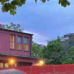 Chien Hung Instagram - #千在加拿大 今天是我在多倫多最後的一堂課跟聚餐 準備了台灣零食給我可愛的同學們✨ 還有很多心得要想分享 但這邊是凌晨四點太睏了哈哈哈 所以先分享照片給大家 😆 #我愛我的老師跟同學們 ✨ #憑著一點勇氣用菜英文來到這 #一個月轉眼就結束了 人生也是 （莫名感觸很多 但又太睏睜不開眼哈哈哈