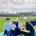 Chien Hung Instagram – #千在加拿大 ✨
在多倫多收到很多觀眾推薦的餐廳、超市跟景點等等
所以一直想說要快閃跟大家見面聊個天
連日壞天氣，早上起來看沒下雨還出太陽就決定是今天了 😆

真的很感謝大家大老遠特別過來
本來還怕小零食發不完哈哈哈！
佩服在異國生活的大家
希望不管是在這裡讀書、工作創業
或長住的朋友都能一切順利！
啊！還有順利脫單哈哈哈 

#第一次辦快閃好緊張
#封面照是第一組到還陪我聊超久的可愛夫妻🧡
#前30分鐘才公布忘記多倫多很大移動時間比較久
ㄍㄡˇ咩納賽 哈哈哈🤣
#結果背曬傷了哈哈哈哈