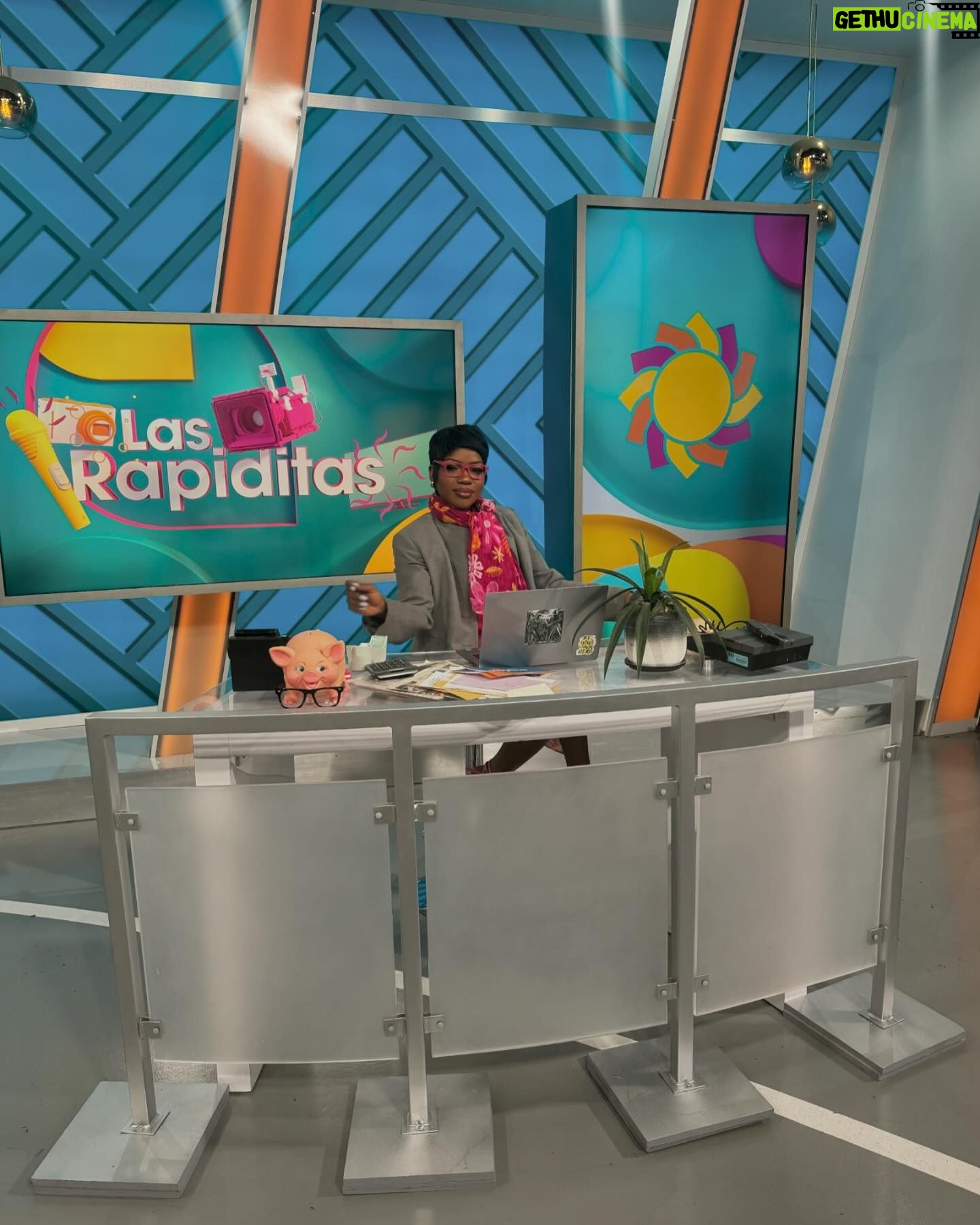 ChikyBomBom Instagram - Las noticias más jocosas de @hoydia #LASRAPIDITAS 💝 SOY FELIZZZZZZ