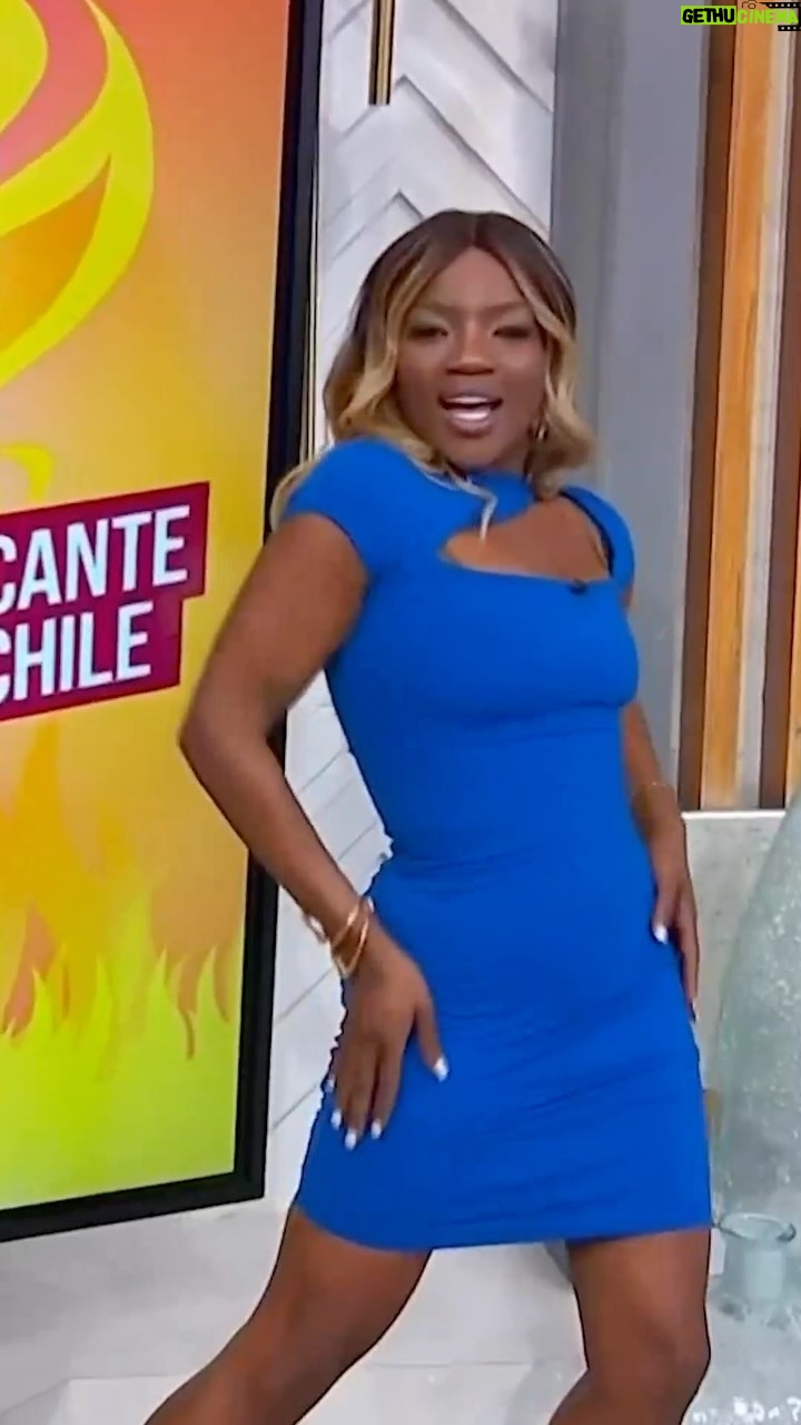 ChikyBomBom Instagram - ¡Fuego!🔥Es ombliguito de semana y Chiky Bombom desafía a mercurio retrógrado con un baile picoso.🌶️