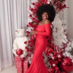 ChikyBomBom Instagram - FELIZZZZZ NAVIDAD 🎄 🎁 ❤️🙏🏾🏡👸🏾