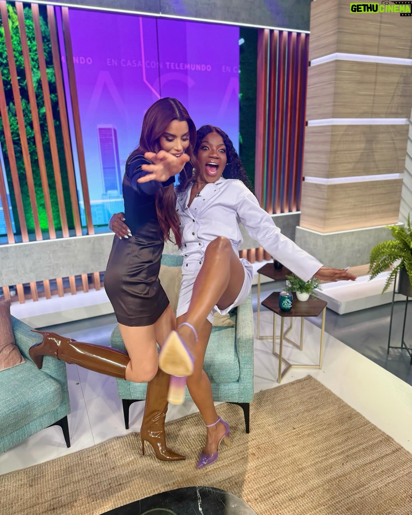 ChikyBomBom Instagram - REINAS HERMOSAS @encasacontelemundo