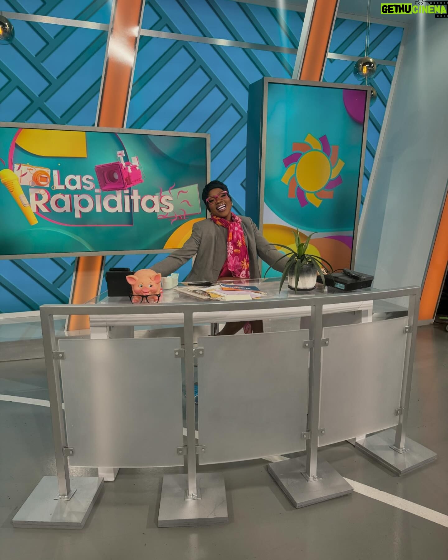 ChikyBomBom Instagram - Las noticias más jocosas de @hoydia #LASRAPIDITAS 💝 SOY FELIZZZZZZ