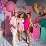 ChikyBomBom Instagram - YO TU NO ME PIERDO ESTA EXCLUSIVA POR @encasacontelemundo @hoydia @telemundo LA MÁS VIRAL @yailinlamasviralreal @6ix9ine COMO NUNCA CELEBRANDO LA VIDA DE LA PRINCESA