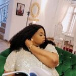 Chinyere Wilfred Instagram - When u read&read,u calm ur reading with a music video 😅😅#ifyounoyouno
