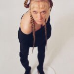 Chloë Sevigny Instagram – @purplefashionmagazine fashion served by
@haleywollens
@joeygeorge
@emikaneko
In @maisonvalentino