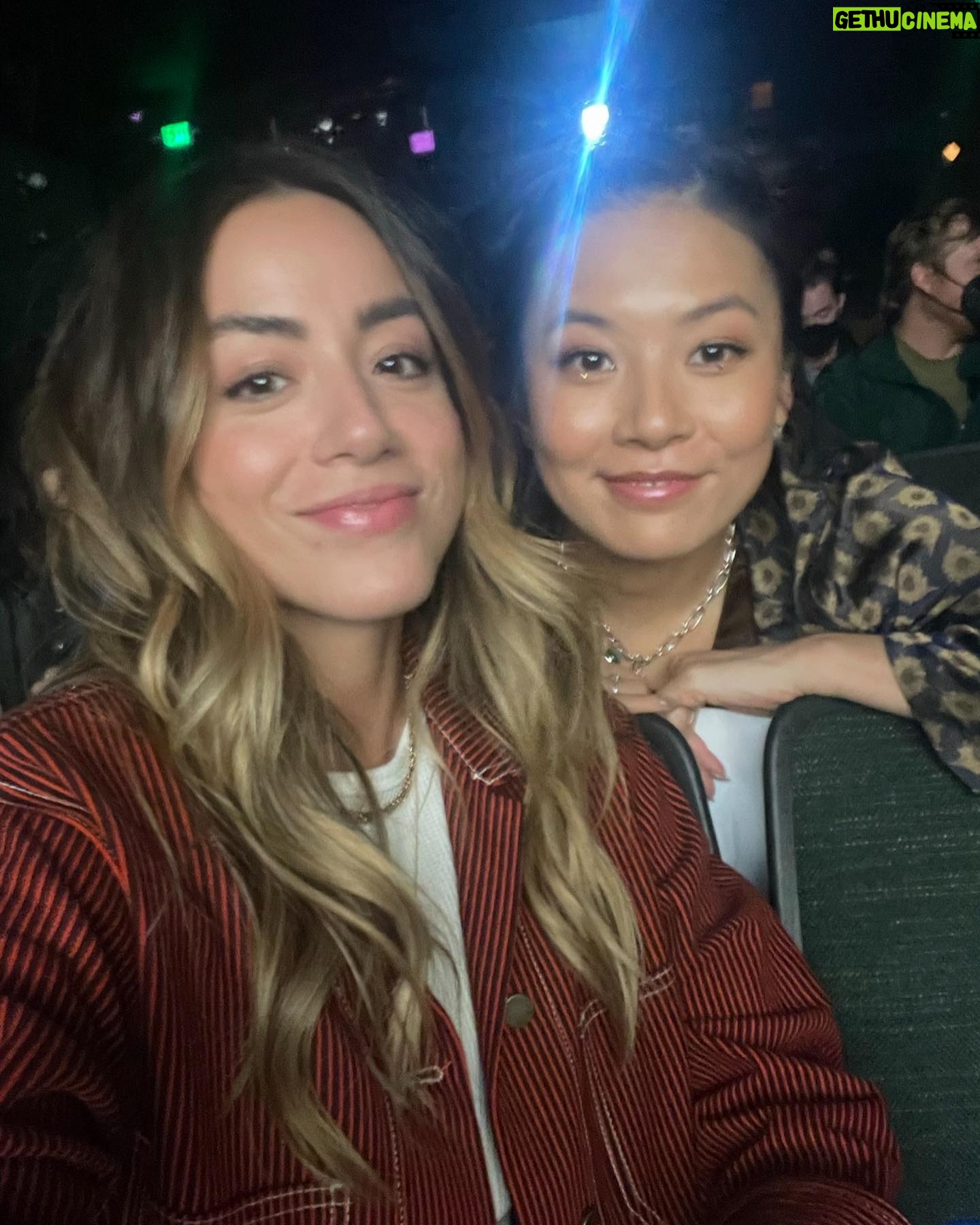 Chloe Bennet Instagram - dave dump. (loved making this bonkers season with my friends!…finale out now)