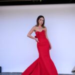 Chloe Bennet Instagram - we had a little red moment thank you @goldhouseco & @bingchen for kicking off AAPI heritage month with the most beautiful gala. and biiiiggg ups to my dudes on the glam squad 🥰💋 MU: @lilly_keys HAIR: @matthewstylist STYLING: @mollyddickson @oscardelarenta @anabelachan @kallatijewelry @jimmychoo and obviously a never ending love fest for my main dude, my muse lol @ericraydavidson