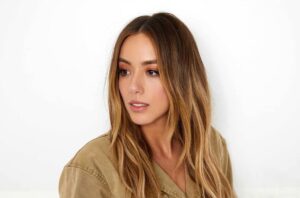 Chloe Bennet Instagram - #tbt to when I looked like a person