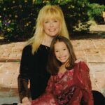 Chloe Bridges Instagram - Happy momma’s day @bridgeskat I love you 💕💕💕