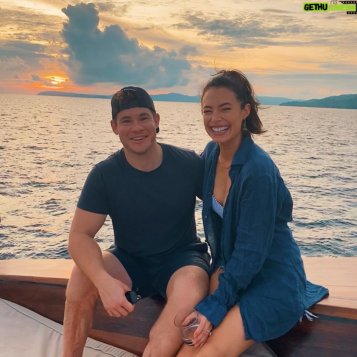 Chloe Bridges Instagram - Ok this is my last post about this I promise. But thank you @nina and @shaunwhite for inviting us on such an incredible trip! I will miss you @pranabyatzaro