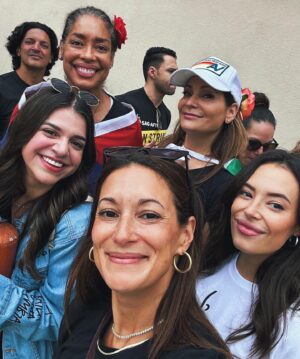 Chloe Bridges Instagram - Hopefully this strike will be over soon 😬😬 but in the meantime it’s been great seeing old work buds (anyone catch my 2006 George Lopez episode lol) and making new friends too. Thank you @varonp for photos @angeliquecabral for your impressively long selfie arm and @latinasactingup for always being amazing organizers #unionstrong