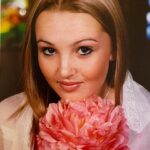 Chloe Fineman Instagram - Happy Friday from me and my Bat Mitzvah glam shot …