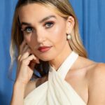 Chloe Fineman Instagram - Fineman Sisters X SRJ. A modern heirloom collection of diamond and pearl studs and earring jackets inspired by the sisters’ collective love of vintage style. Created in mind with the sister tradition of (let’s be honest) stealing from each other's closets. @chloeiscrazy & @emmafineman decided to settle the score by working with Sophie to design everyday statement pieces that can be swapped & shared to reflect their personal style. "We're 'dress for the occasion type bitches,' and with this collection, you can mix and match every piece to be perfectly styled from a wedding, or cocktail party, to every day just with jeans and a T-Shirt." Get to know the Fineman sisters and shop their collection via the link in bio & stories. 📷: @samhylton 💄: @janicedaoud @makeupbyarbella . . . . . . . . #sophieratner #sophieratnerjewelry #SRJ #collab #finejewelry #madeinnyc #sustainablefashion #chloefineman #emmafineman #finemansisters #pearlearring #earringjacket #diamondearring #baroque #baroquestyle #motherofpearl