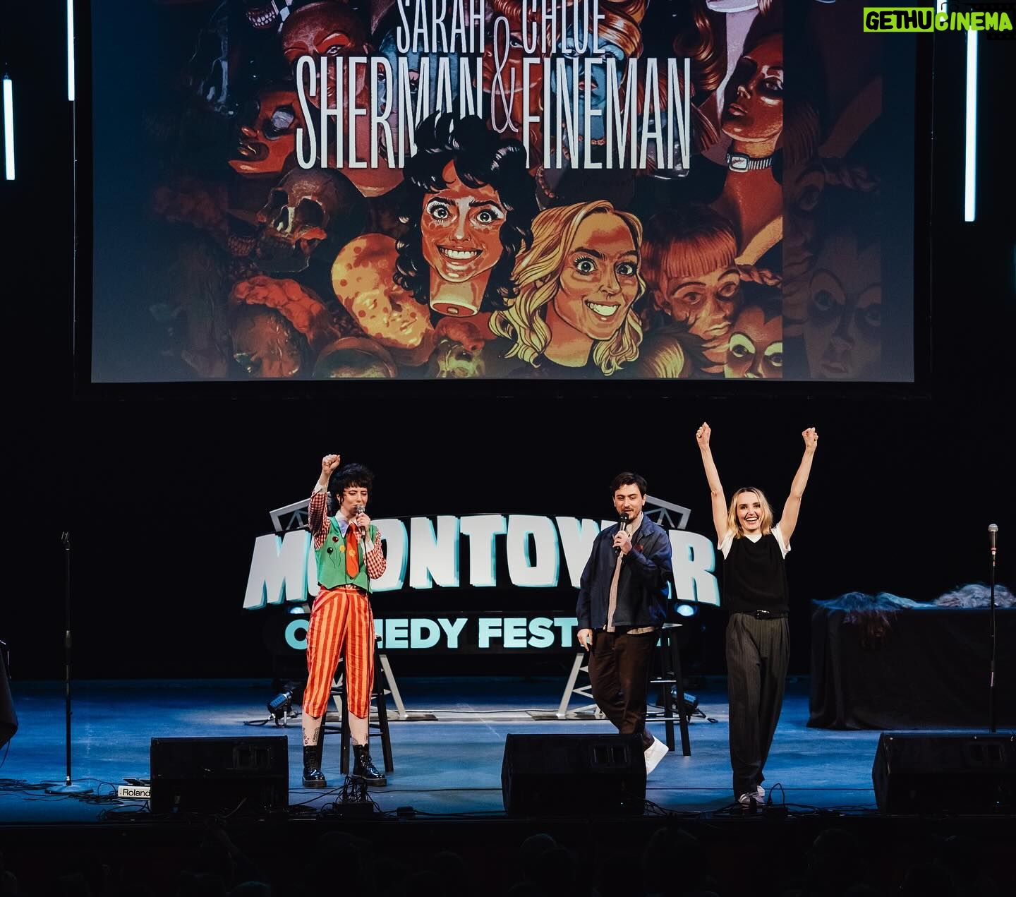 Chloe Fineman Instagram - AUSTIN !!! no offense but… we literally love you and we love your BBQ 🤠🥫thanks to @moontowercomedy @paramountaustin for letting us freak it, and thanks to @sk8rpunk69 for being brave enough to host a show featuring the two craziest b-words alive 😂 📸 @rachelparkerpix 📸 who had fun at the show???