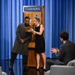Chloe Fineman Instagram - We back baby!!! @jimmyfallon Tune in tonight @fallontonight #fallontonight 📸 @toddowyoung 💫 @nbcsnl is returns Saturday! 💫