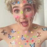 Chloe Fineman Instagram - Happy Spriiiiiing! 🦋💖🌈🌸🌷 It’s the first day of sprrriing! The earth is waking up 🌍🌱! Also i love this tradition hahah #tbt