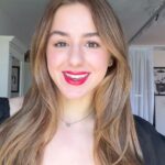 Chloe Lukasiak Instagram - Watch me recreate my “Red Queen” look from #DanceMoms with @maybelline. #ad ♥️♣️ Also make sure you go to the Lifetime App for exclusive Dance Moms content from the Reunion!! #MaybellinePartner #LifetimePartner #GRWM #DanceMomsReunion