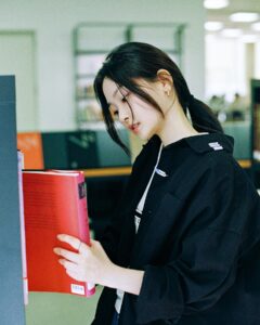 Choi Hee-jin Instagram - 🌞