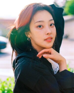 Choi Hee-jin Instagram - 🌞