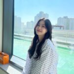 Choi Hee-jin Instagram - 힙하게!🫶🏻는 사랑이였습니다❤️ 추운날 언제가든 늘 따뜻하셨던 감독님들,스텝분들 정말 감사하고 고생많으셨습니다!! 짧았지만 bj시아양으로 촬영하는 동안 영광이였고 행복한 시간이였습니다!!☺