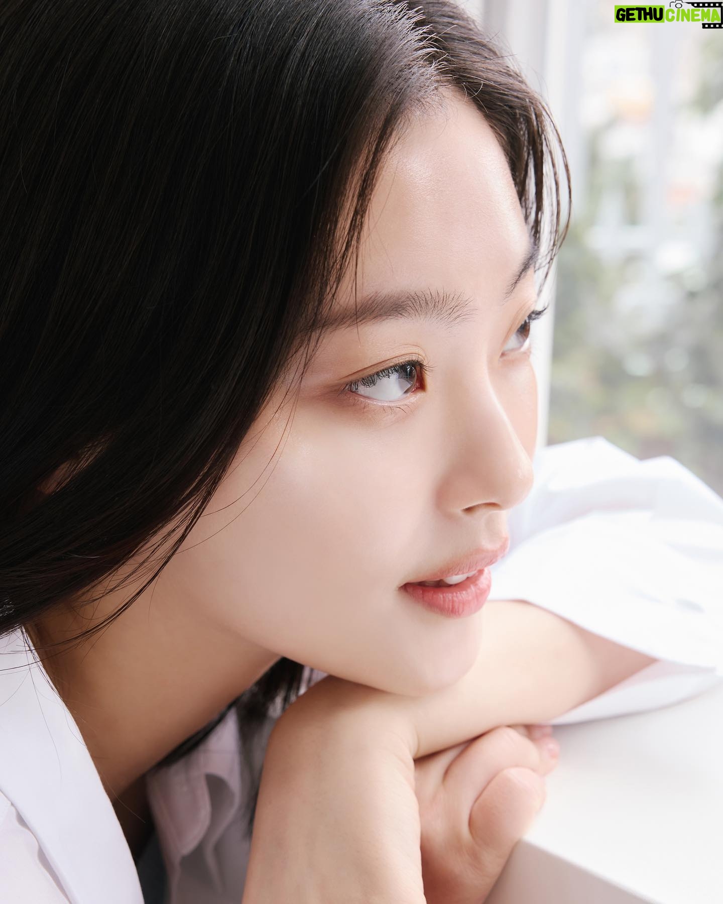 Choi Hee-jin Instagram - @manyoofficial 평소에도 자주 사용하던 브랜드와 함께하게 되어서 행복합니다!☺️ 마녀공장 많이 사랑해주세요💙